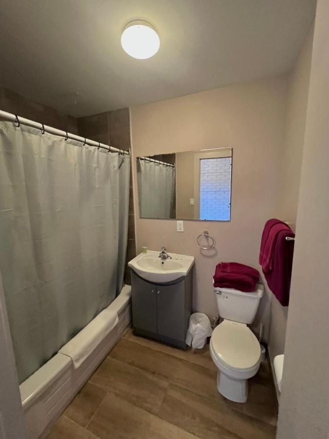 Hwy 17 Hotel 와와 외부 사진